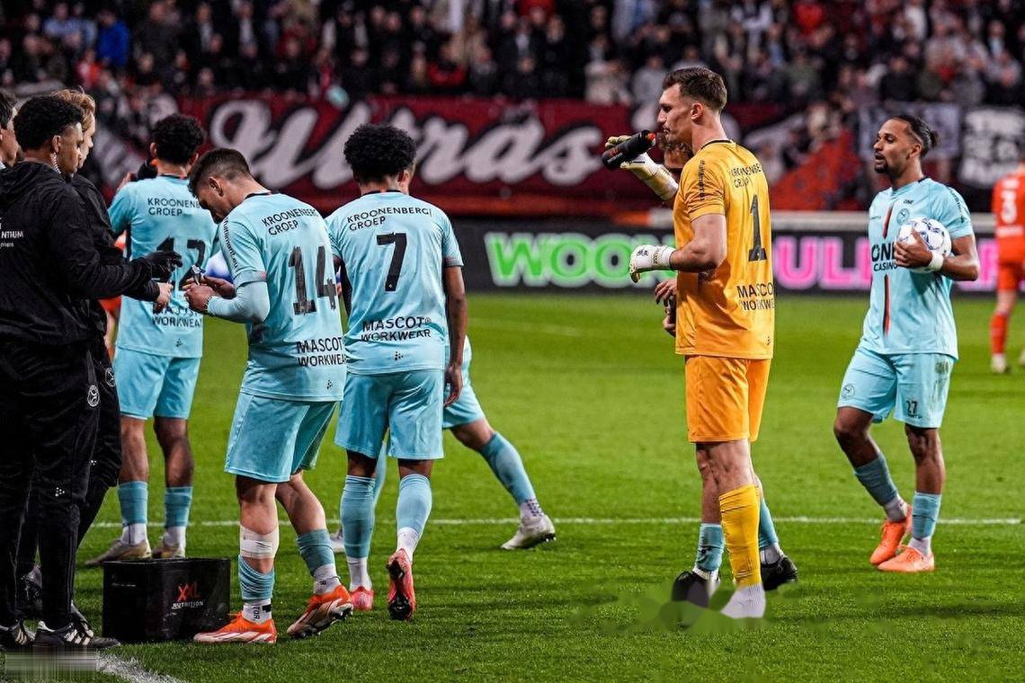 KAIYUN SPORTS-关于波特兰开拓者迎荷甲关键赛，冲刺阶段远射贴柱，质疑声仍在，资深球员宣示担当的信息