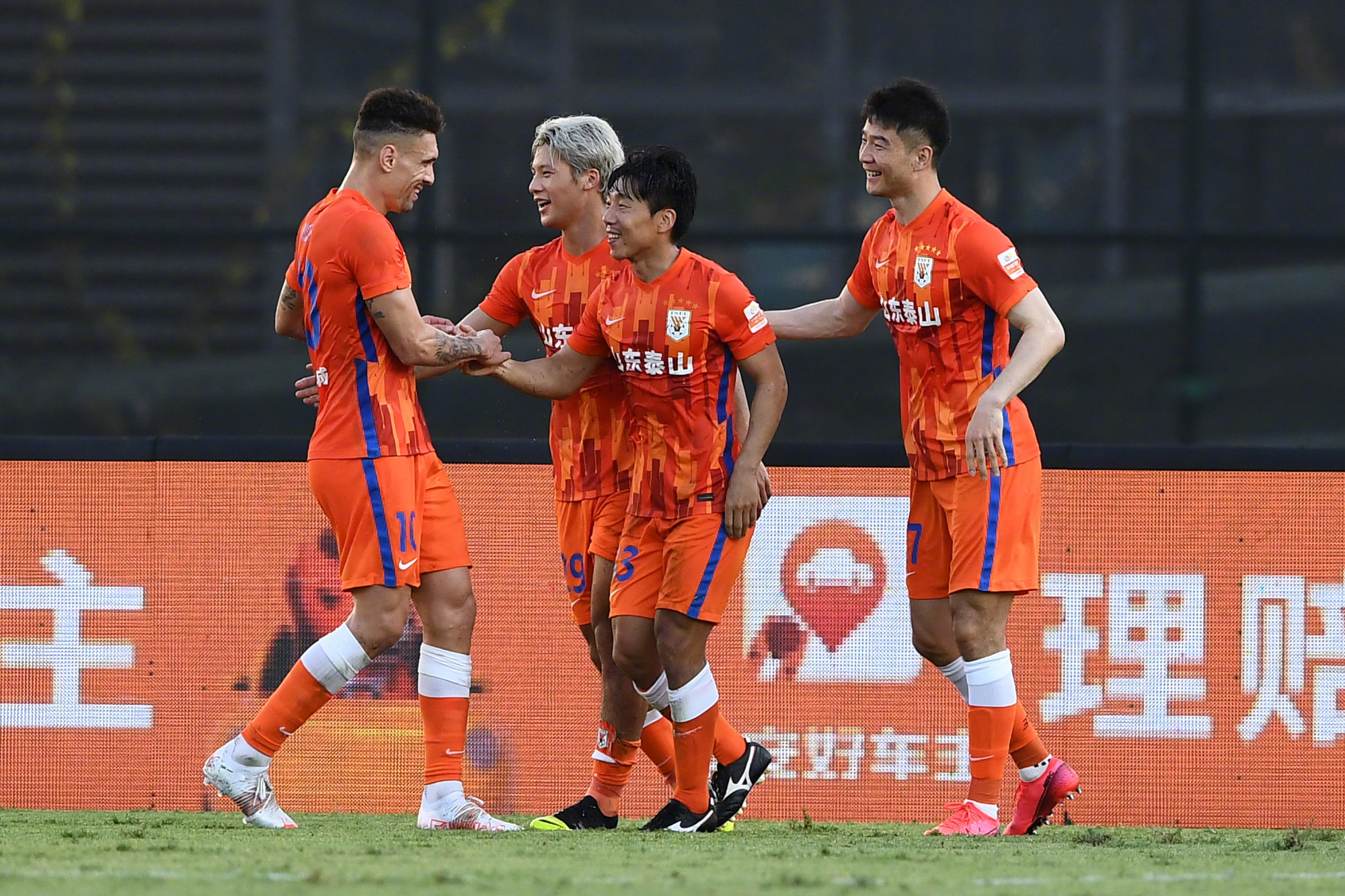 KAIYUN SPORTS-包含山东泰山赛后迎来里程碑，志在欧冠名次提升，目标明确，球队文化再被提及的词条