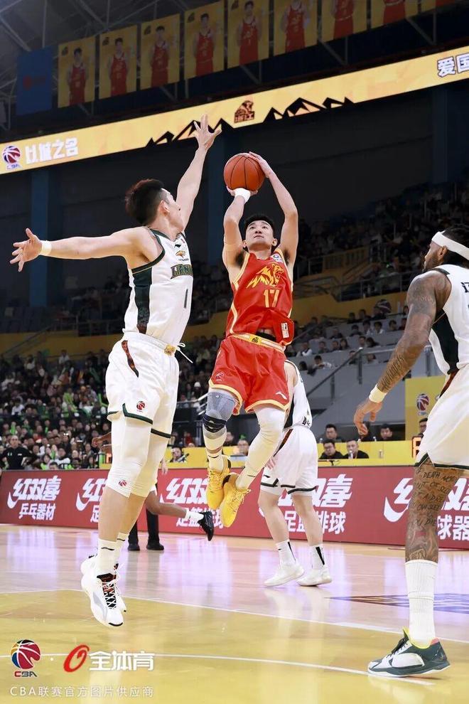 关于风云突变辽宁本钢清晨强势反弹多伦多猛龙篮板制胜备战CBA常规赛，德约科维奇在篮网比赛中败北看傻球迷的信息